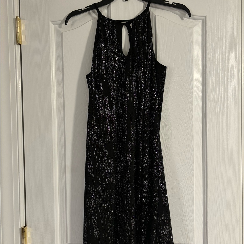 Elegant Black Sleeveless Dress